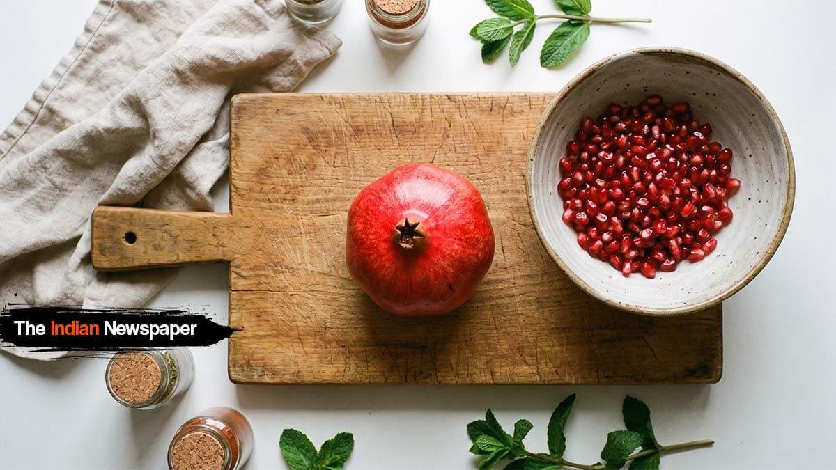 अनार (Pomegranate): लाल दानों वाला सुपरफ्रूट – एंटीऑक्सीडेंट और स्वास्थ्य का खजाना