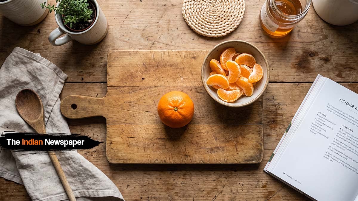 टैन्जरीन (Tangerine): छोटी मीठी नारंगी – विटामिन C और आसानी से छिलने वाली साइट्रस